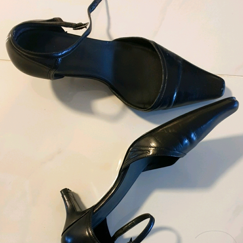 Dress shoes